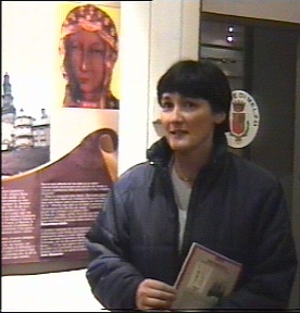 Elisabetta Cassani, curatrice della mostra, durante la sua presentazione